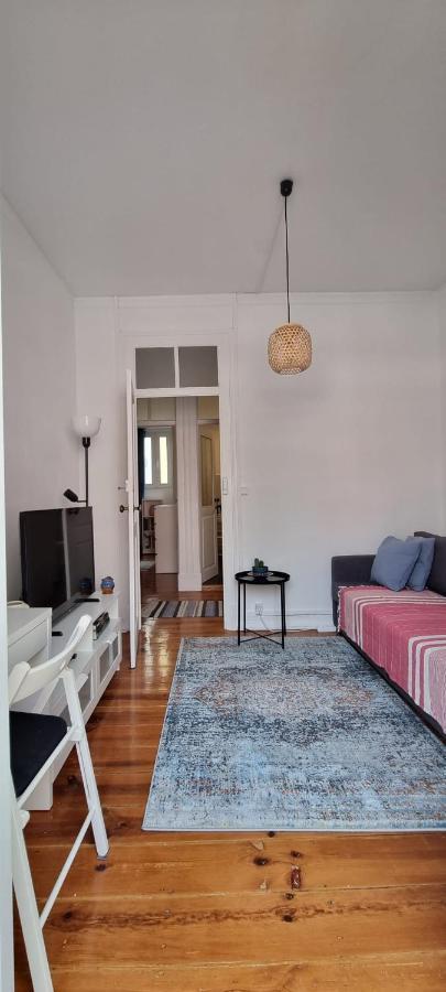 Charming Central Apartment To Rent Лиссабон Экстерьер фото