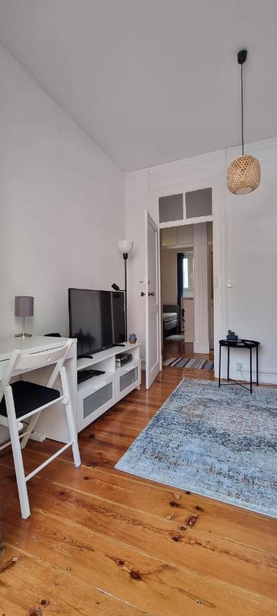 Charming Central Apartment To Rent Лиссабон Экстерьер фото