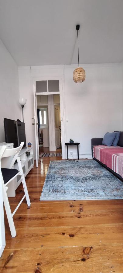 Charming Central Apartment To Rent Лиссабон Экстерьер фото