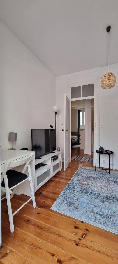 Charming Central Apartment To Rent Лиссабон Экстерьер фото